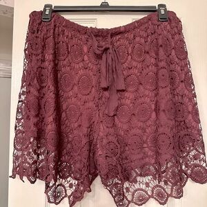 Lace shorts